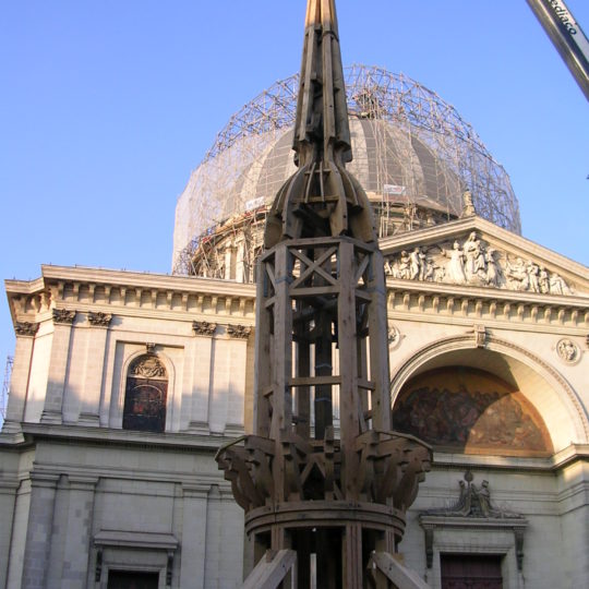 restauration-fut-fleche-notre-dame-de-bon-port-cruard-charpente